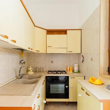 Apartman Maria A Racale